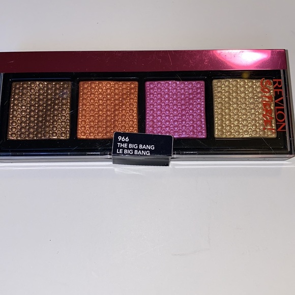 NEW Revlon The Big Bang Palette 966 - Picture 2 of 4